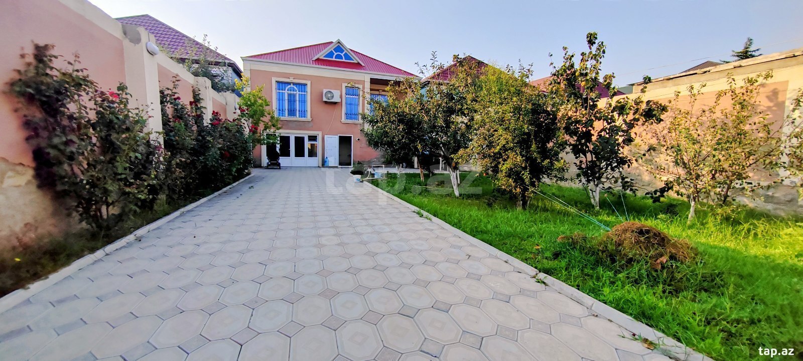 Həyət evi, Zabrat Məmmədli yolu