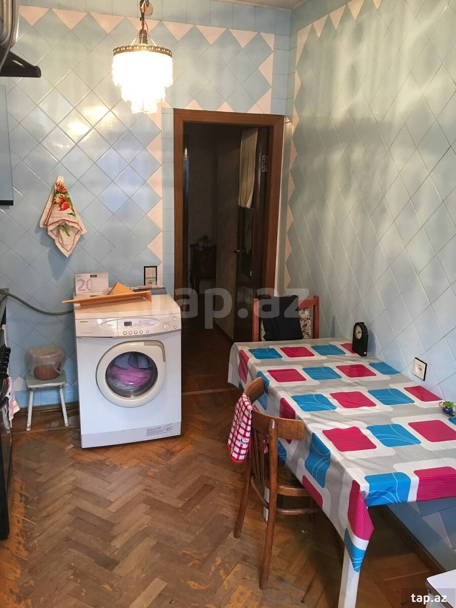3-otaqlı mənzil, İzzət Nəbiyev küç., 80 m²