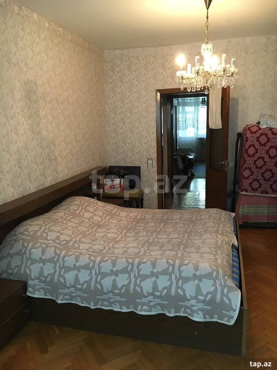 3-otaqlı mənzil, İzzət Nəbiyev küç., 80 m²
