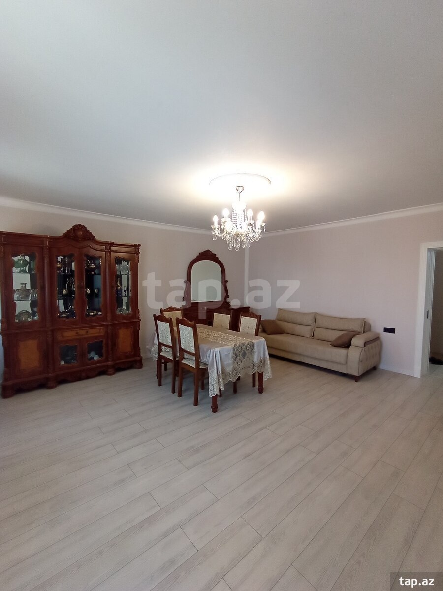 4-otaqlı mənzil, Gəncə ş., 98 m²