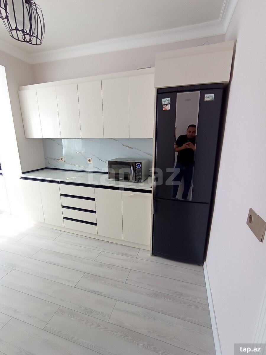 4-otaqlı mənzil, Gəncə ş., 98 m²