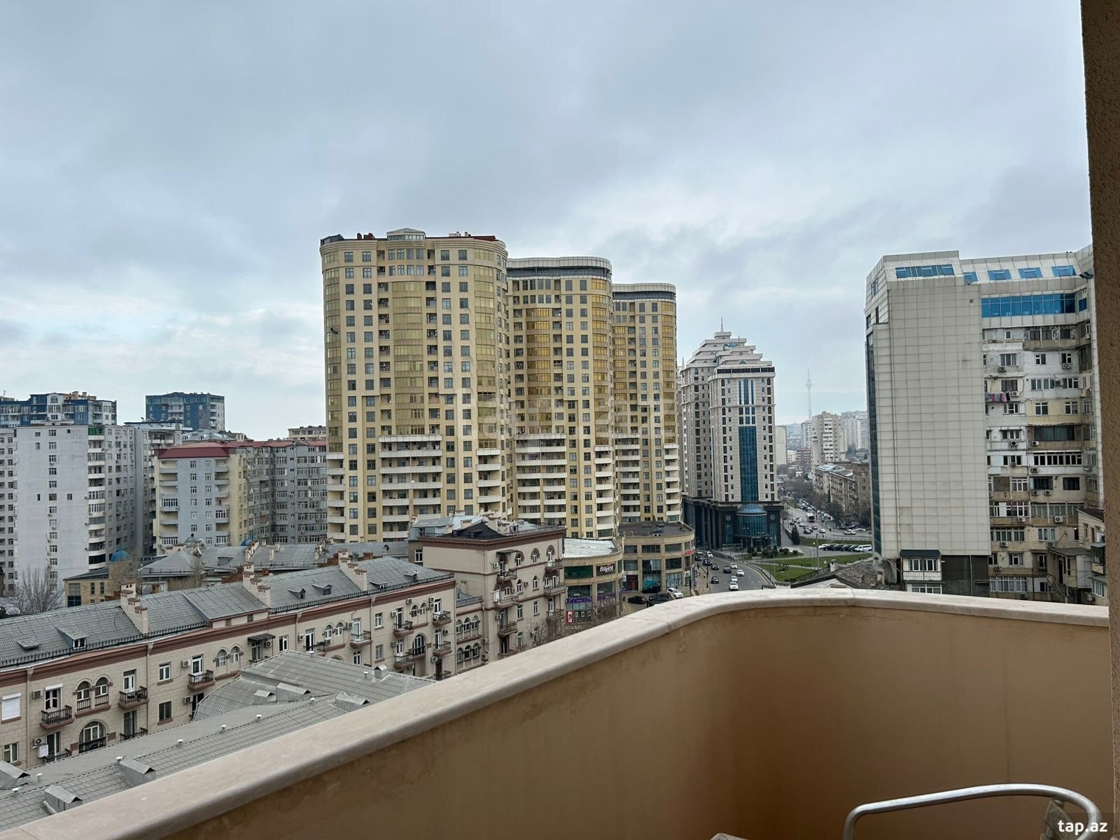 4-otaqlı yeni tikili, Yasamal r., 175 m²