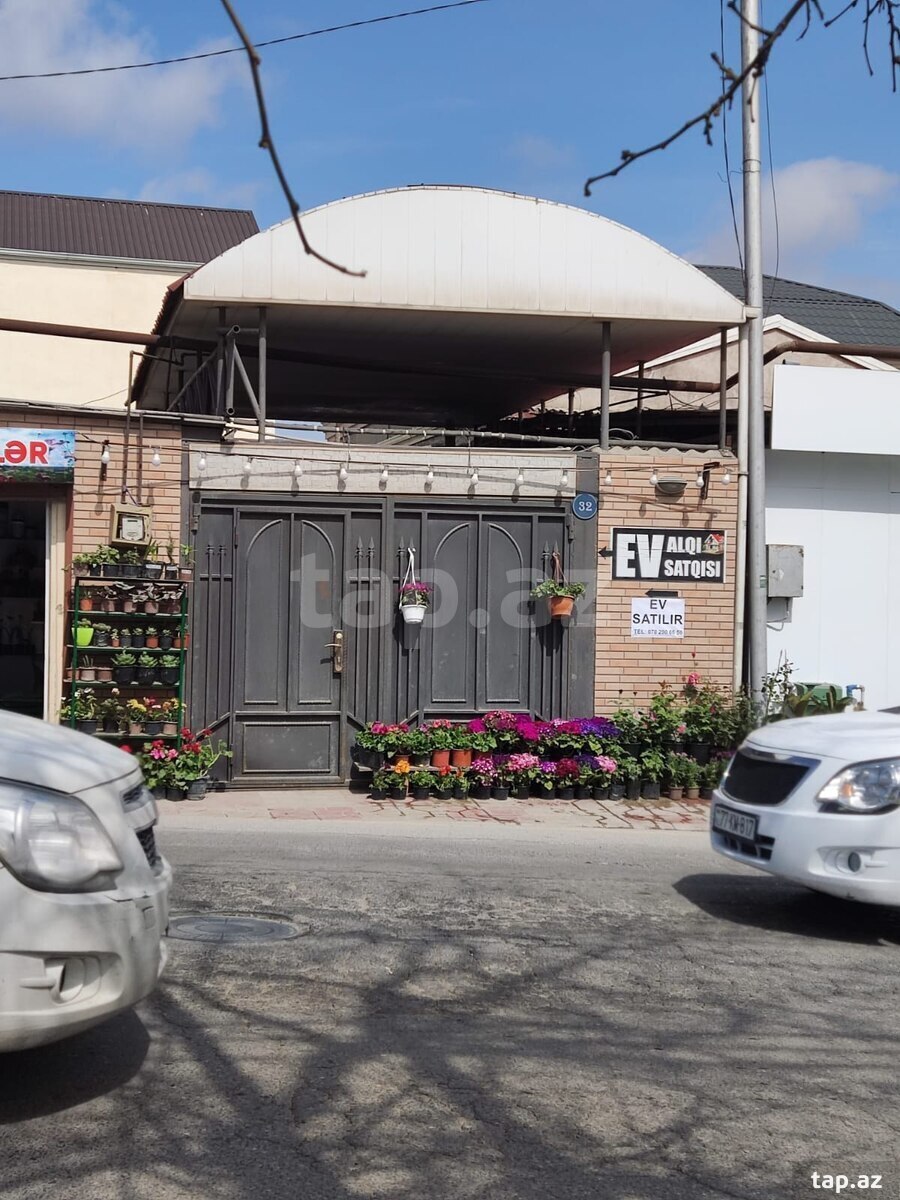Həyət evi, İnşaatçılar m.
