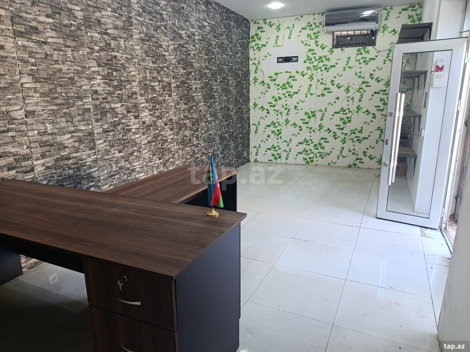 Ofis icarəyə verilir, Babək pr.