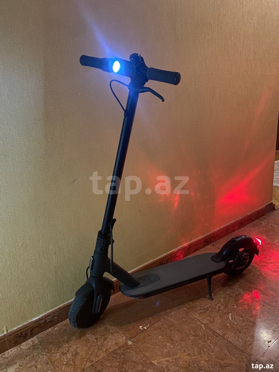 Skuter Xiaomi Essential