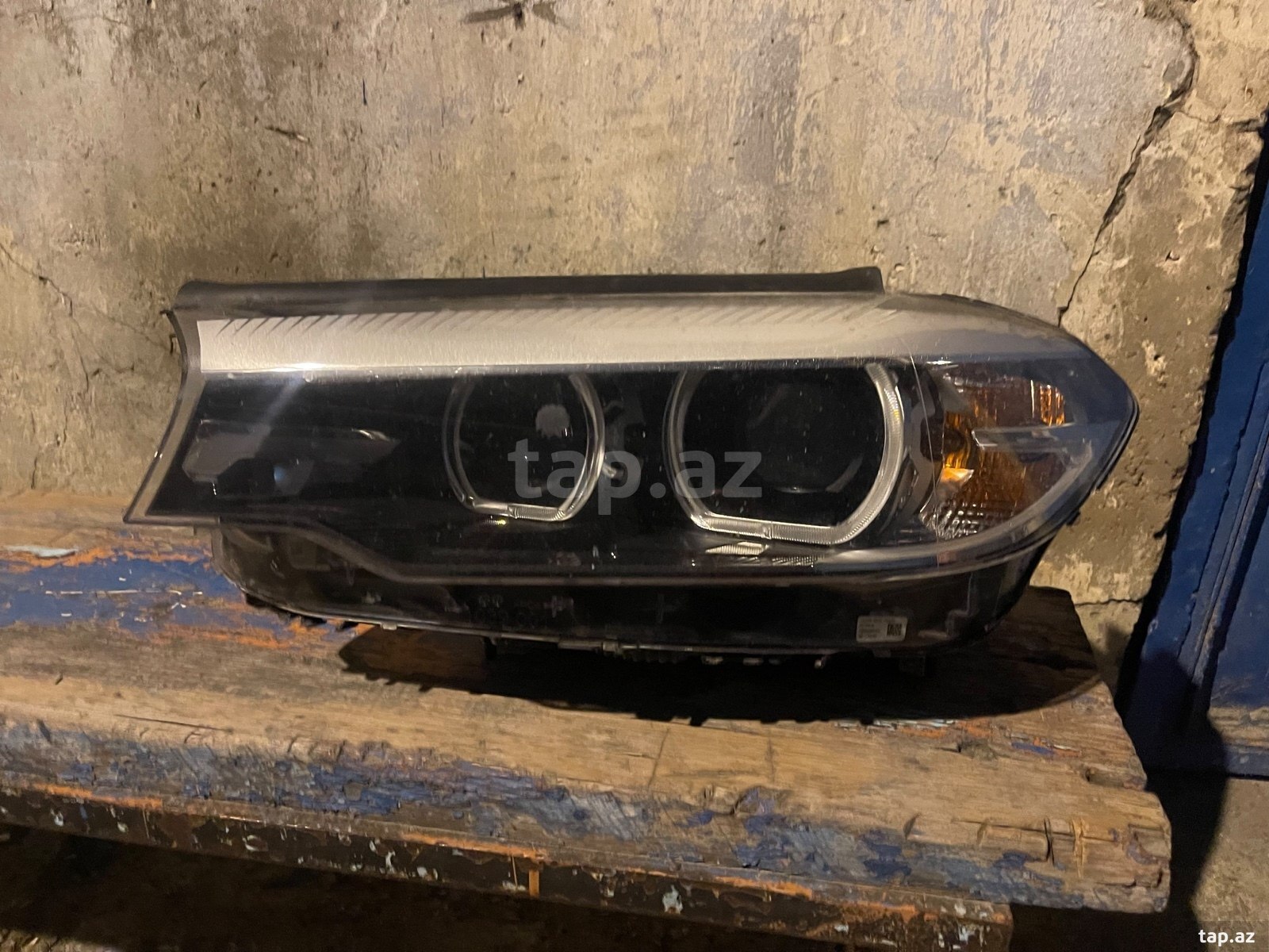 BMW G30 F30 ön farası