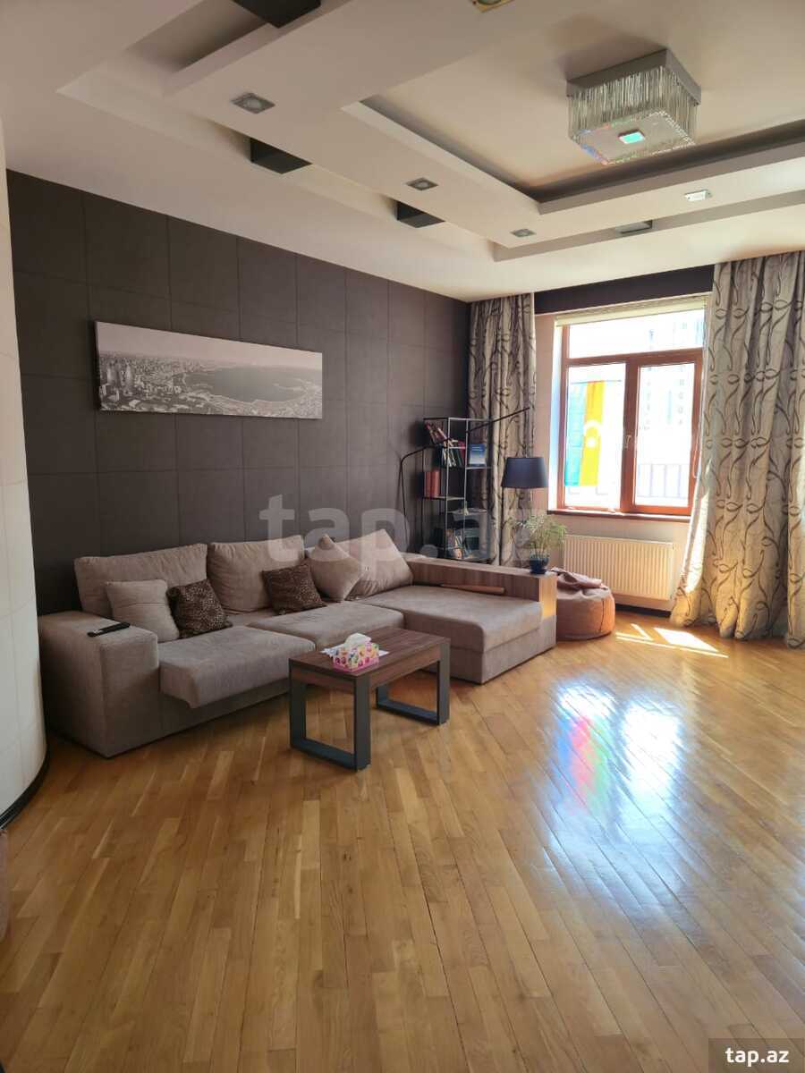 3-otaqlı yeni tikili, Həsən Əliyev küç., 132 m²