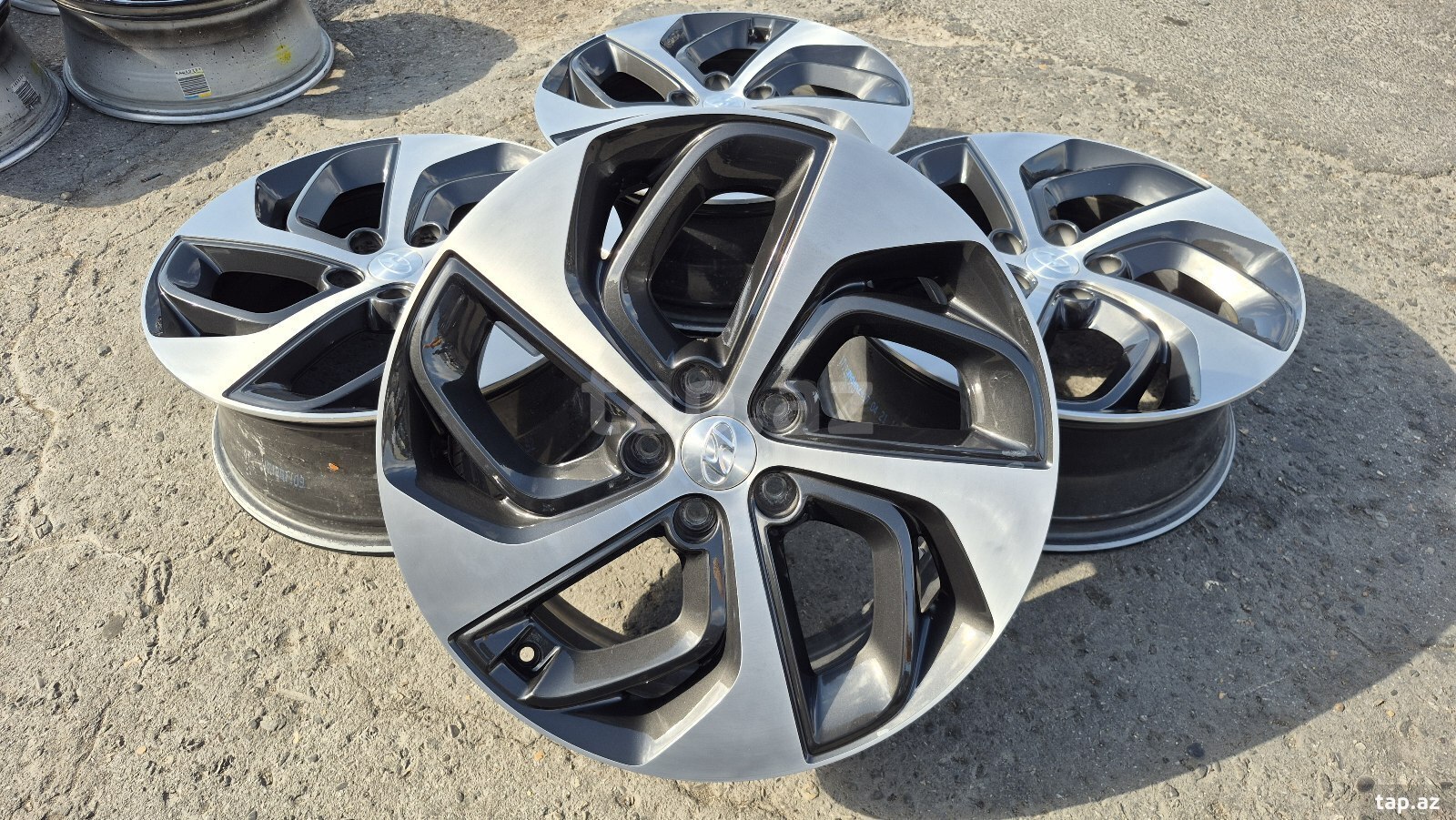 Hyundai Tucson diskləri R19