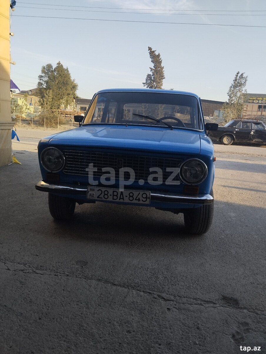 LADA (VAZ) 21011, 1976 il