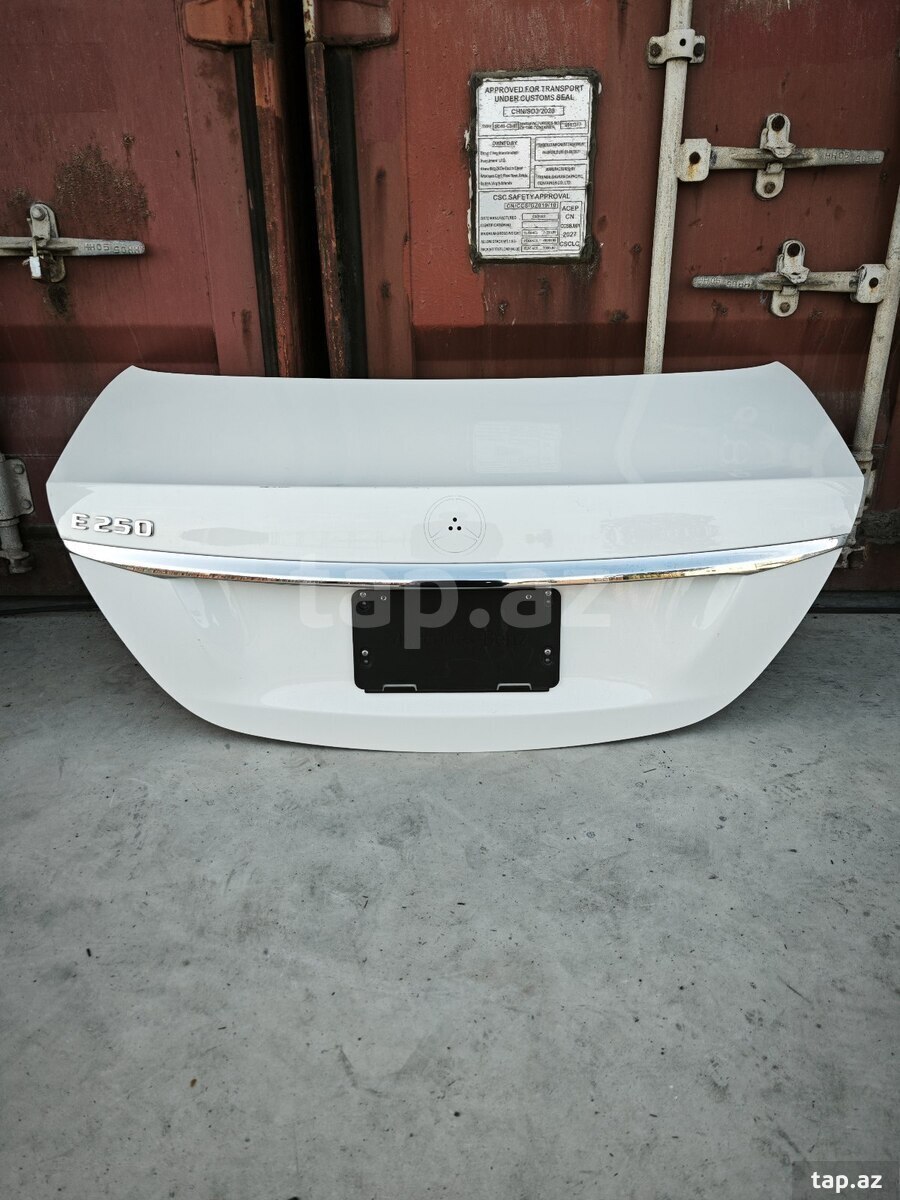 Mercedes W213 arxa baqajı