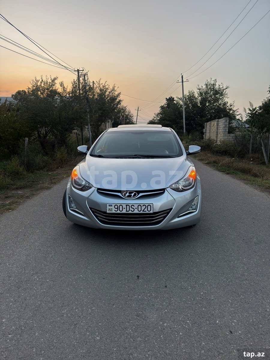 Hyundai Elantra, 2016 il