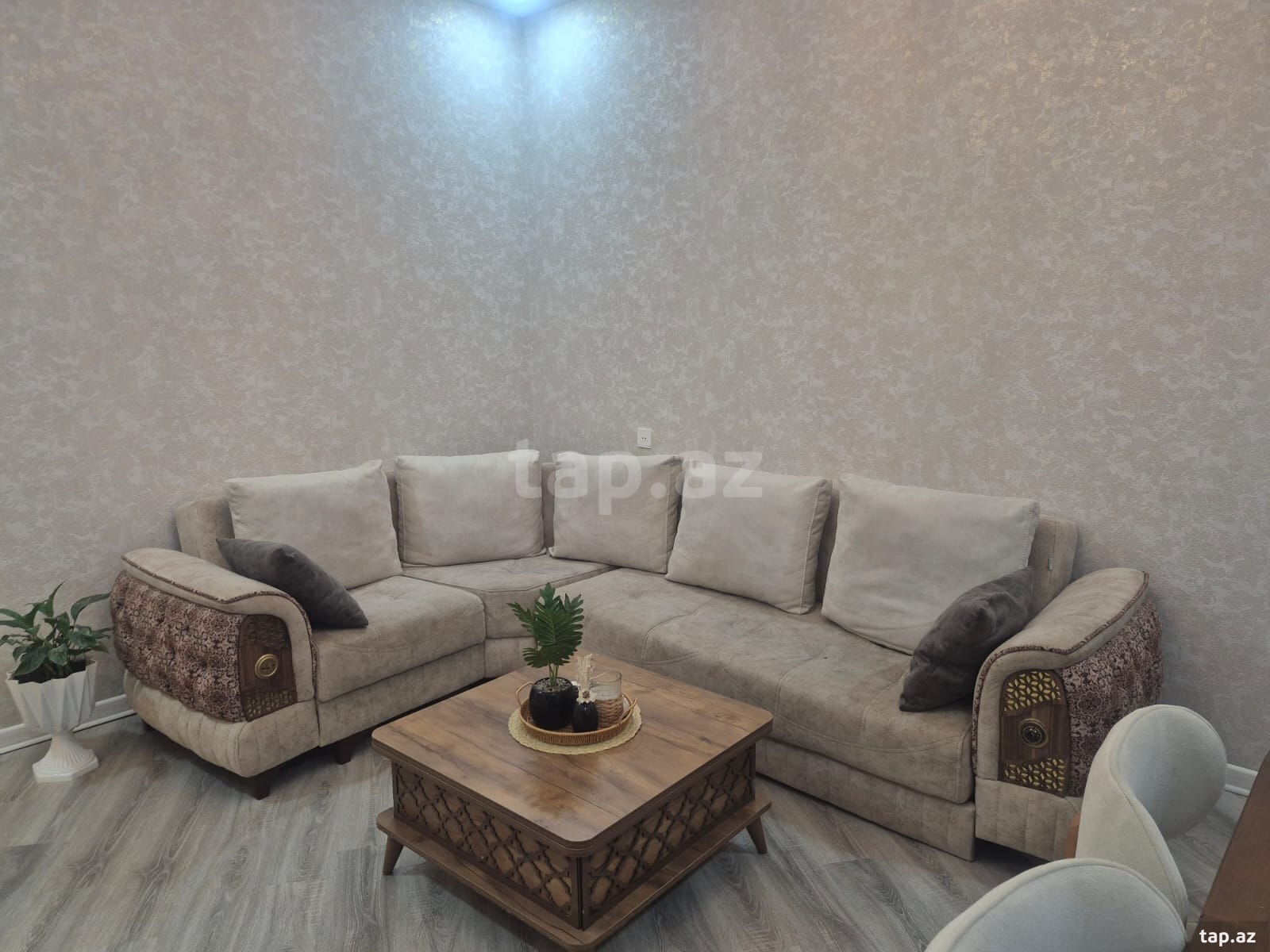 Künc divan