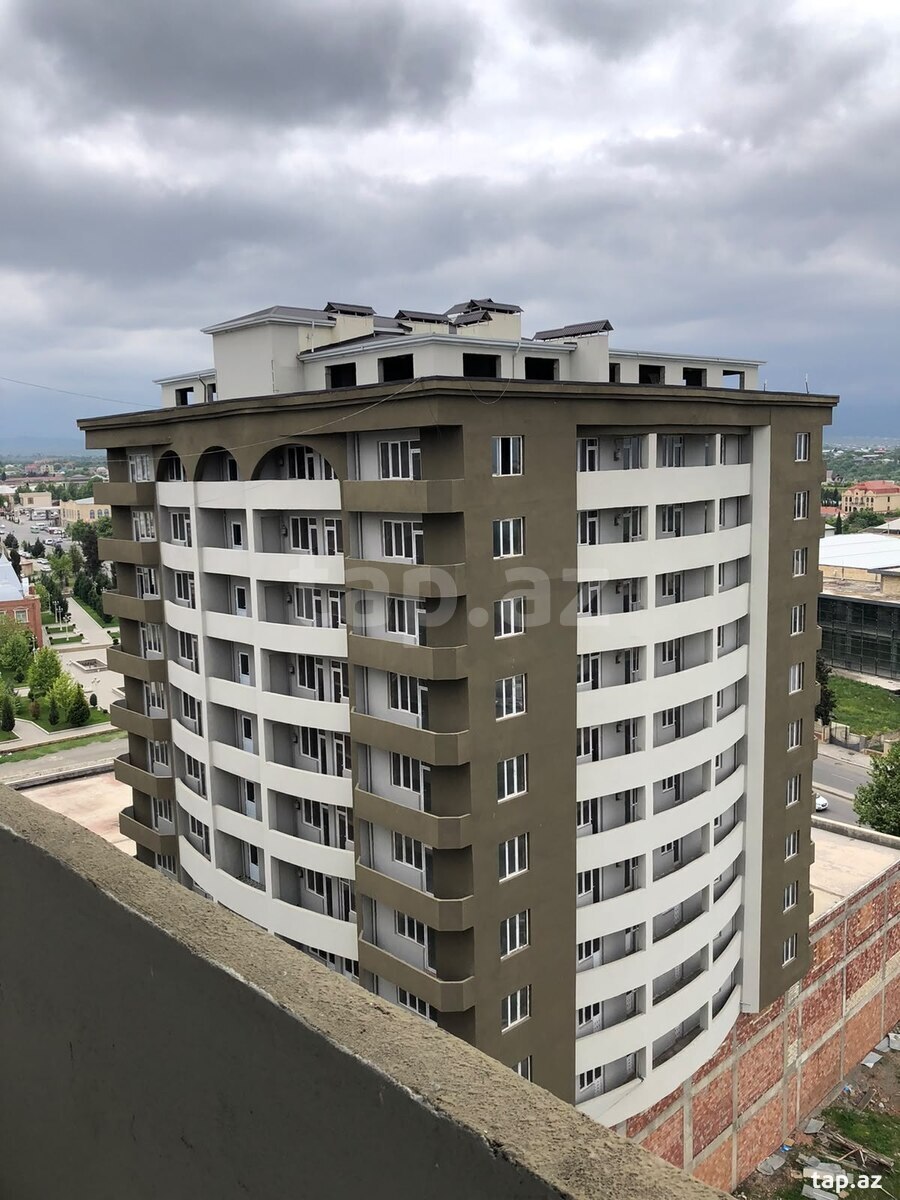 3-otaqlı yeni tikili, Gəncə ş., 129 m²