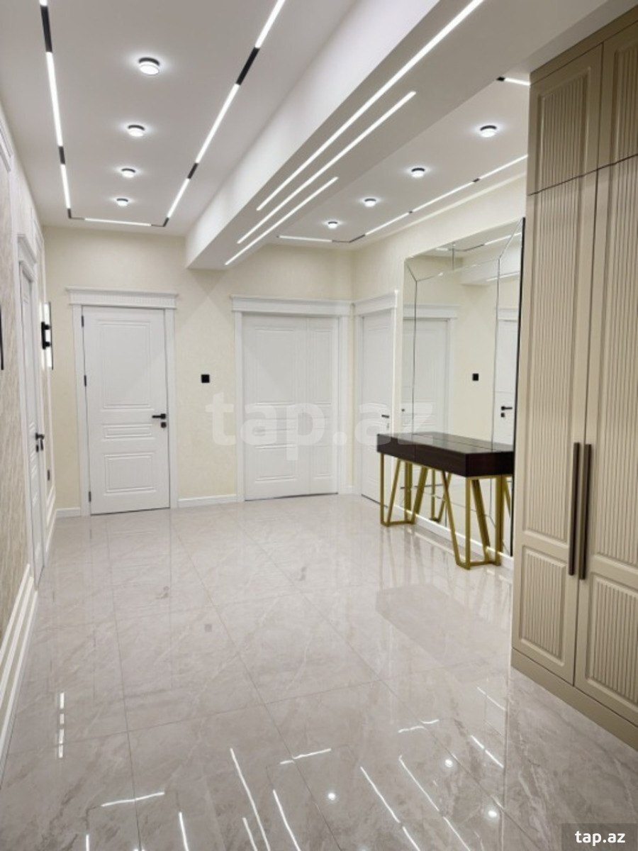 3-otaqlı yeni tikili, Təbriz küç., 142 m²