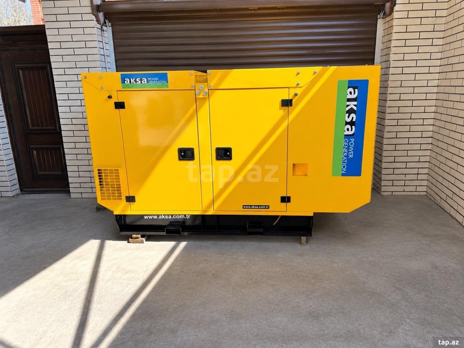 Generator və tənzimləyicisi