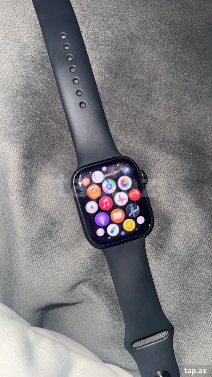 Apple Watch Series 8 Aluminum Starlight 45mm