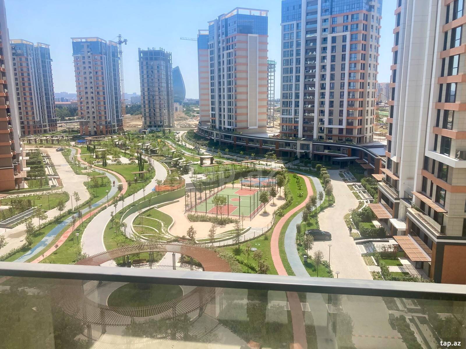 4-otaqlı yeni tikili, Nərimanov r., 130 m²