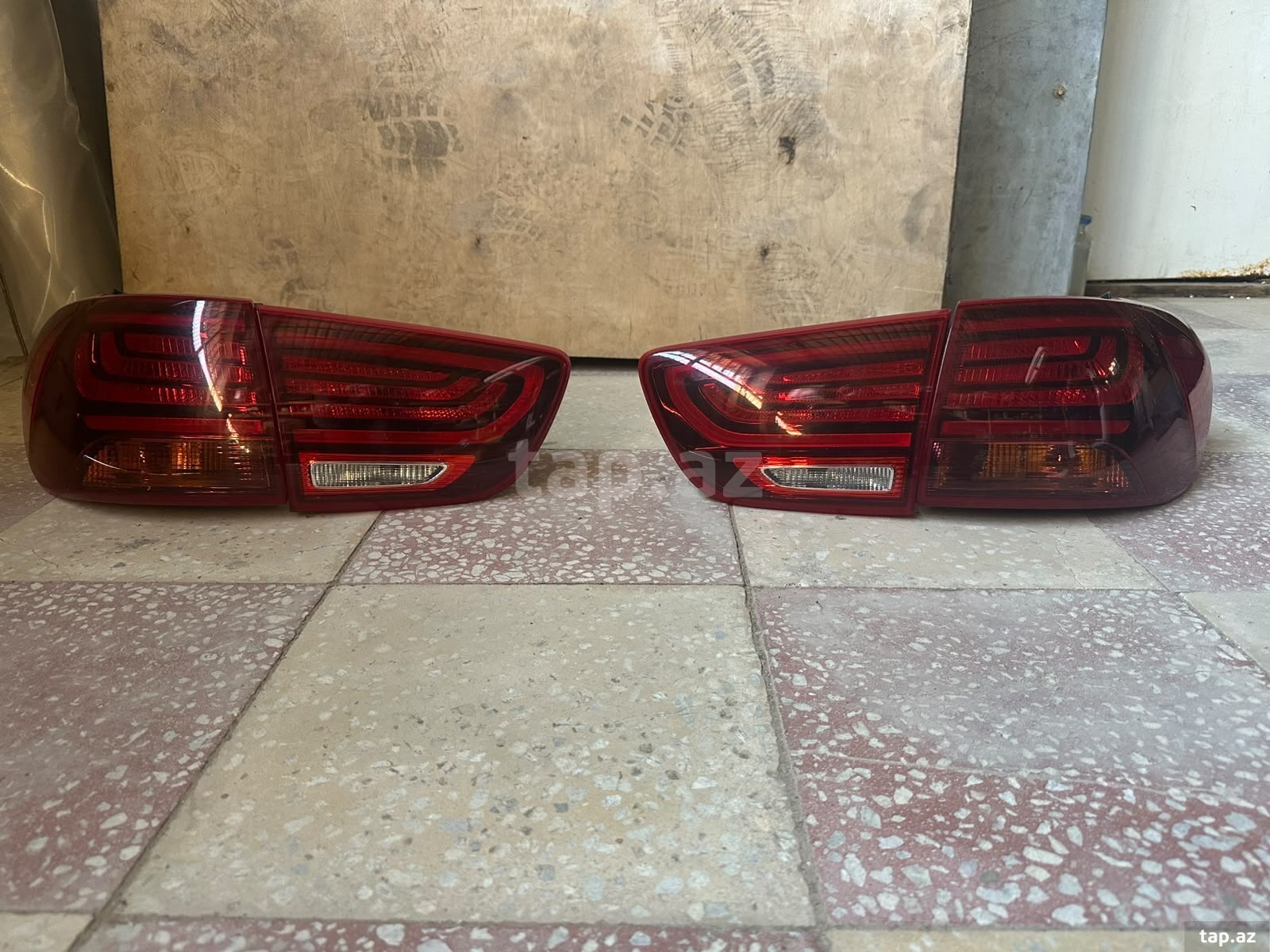 Kia Sorento stop işıqları