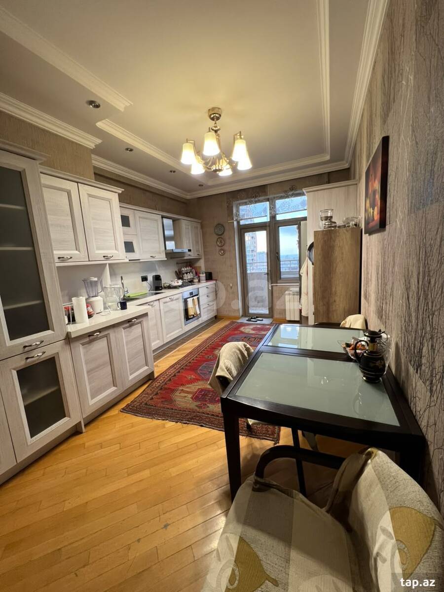 4-otaqlı yeni tikili, N.Nərimanov r., 167 m²