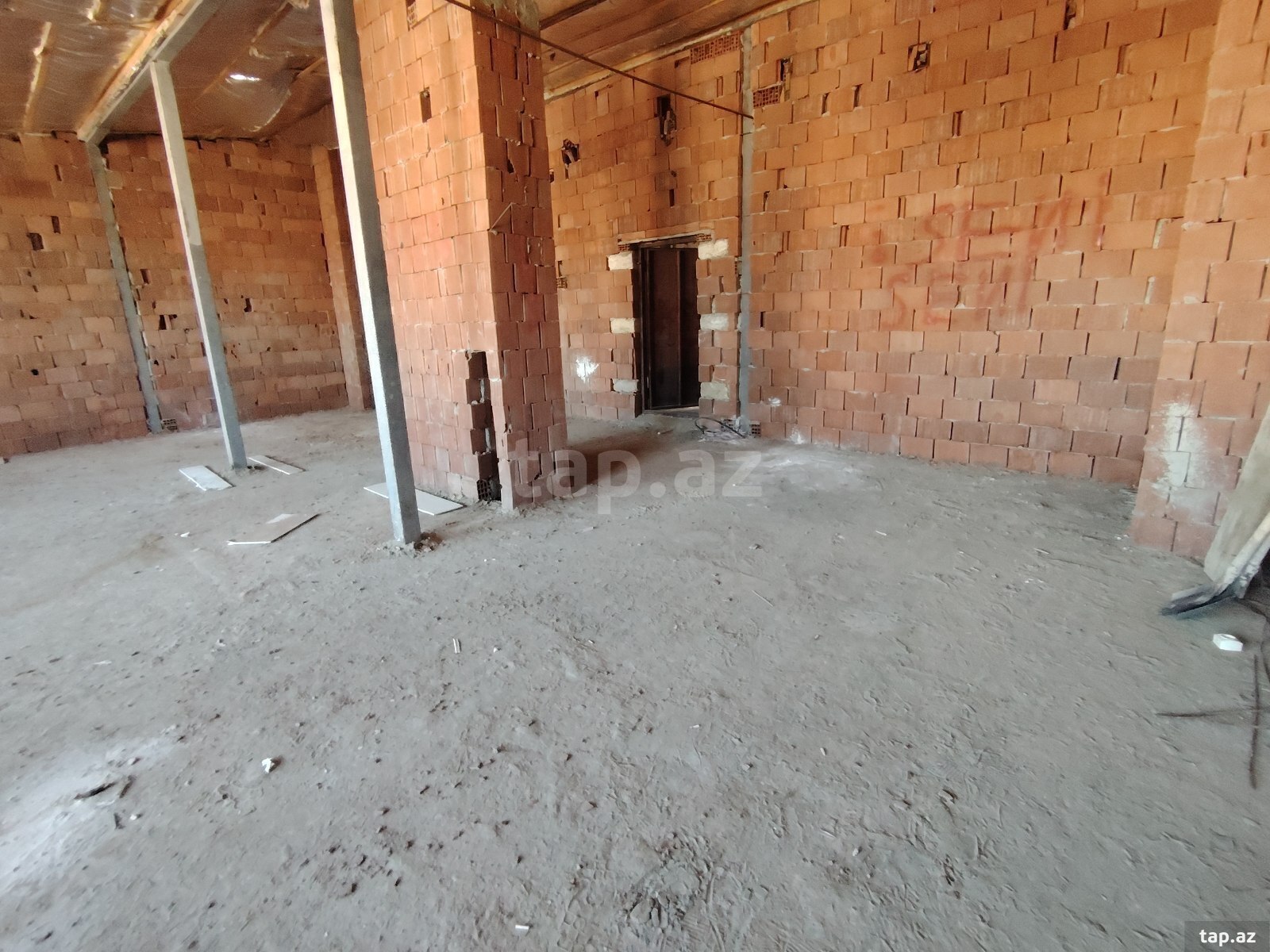 4-otaqlı yeni tikili, Nəsrəddin Tusi küç., 105 m²