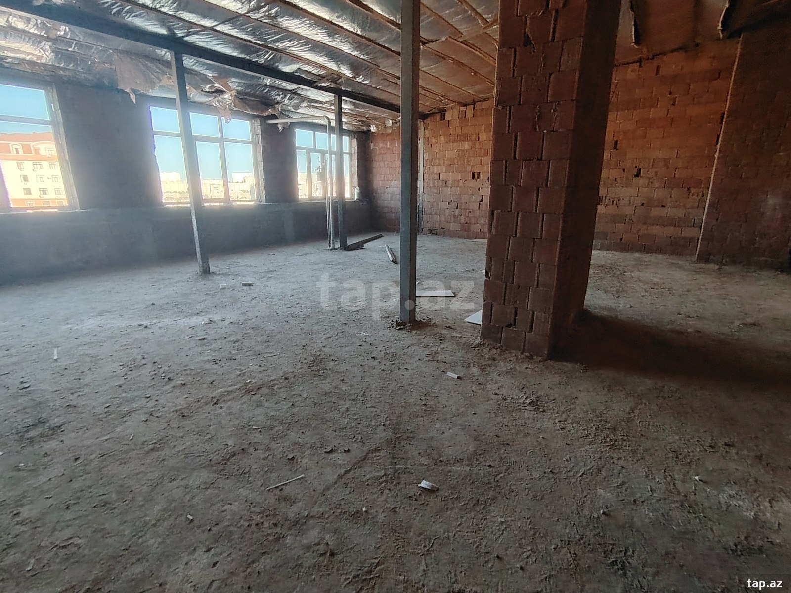 4-otaqlı yeni tikili, Nəsrəddin Tusi küç., 105 m²