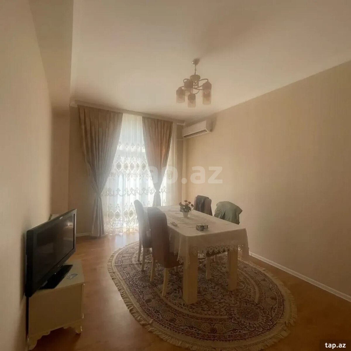 4-otaqlı yeni tikili kirayə verilir, Gəncə ş., 127 m²