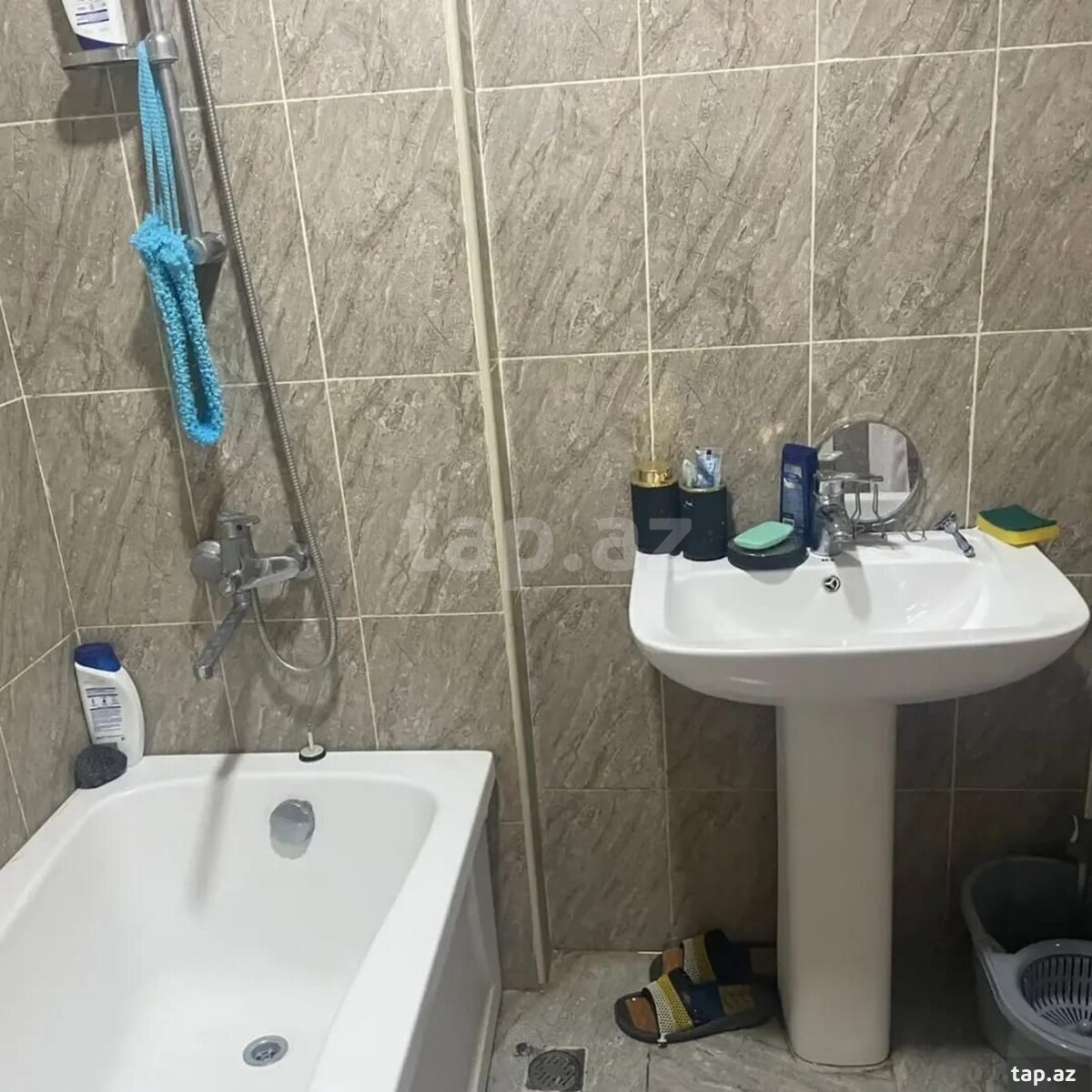 4-otaqlı yeni tikili kirayə verilir, Gəncə ş., 127 m²