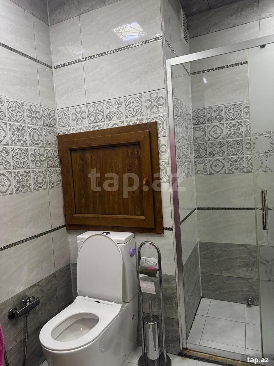 4-otaqlı mənzil, M.Xiyabani küç.26, 110 m²