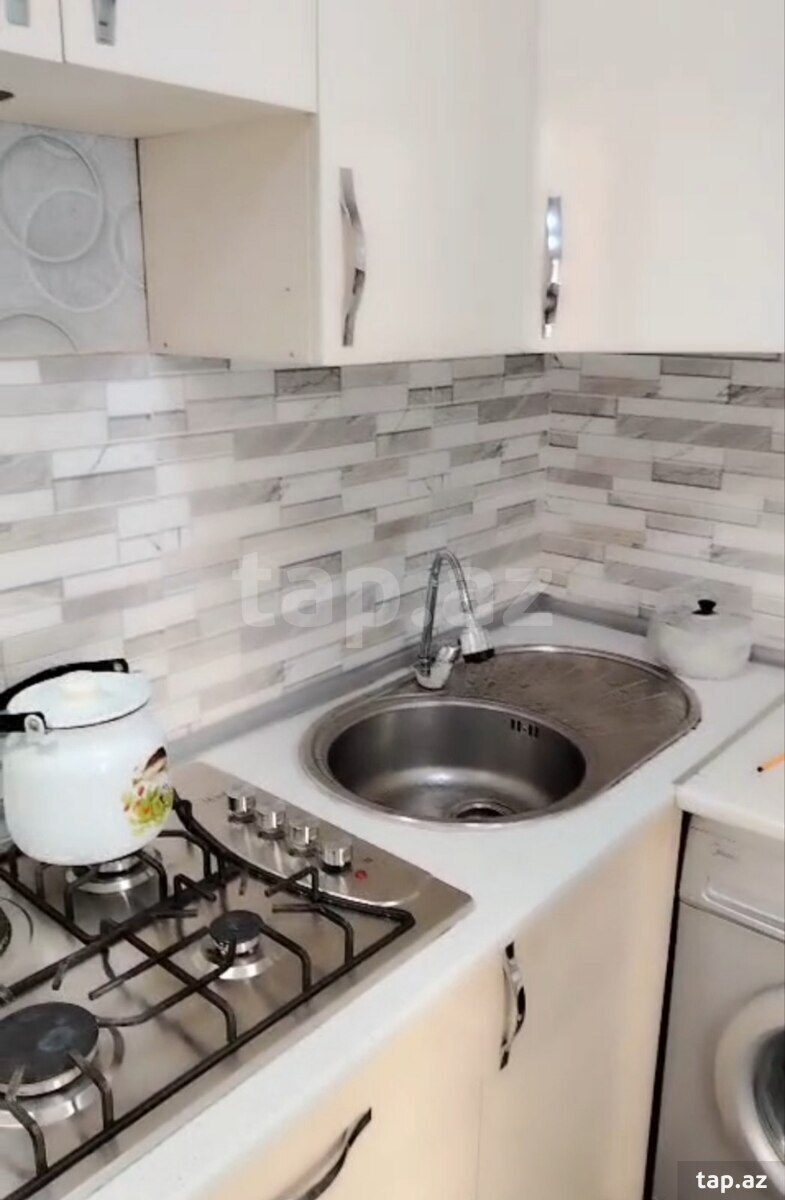 1 otaqlı mənzil satılır, 8-ci mikrorayon, Sumqayıt