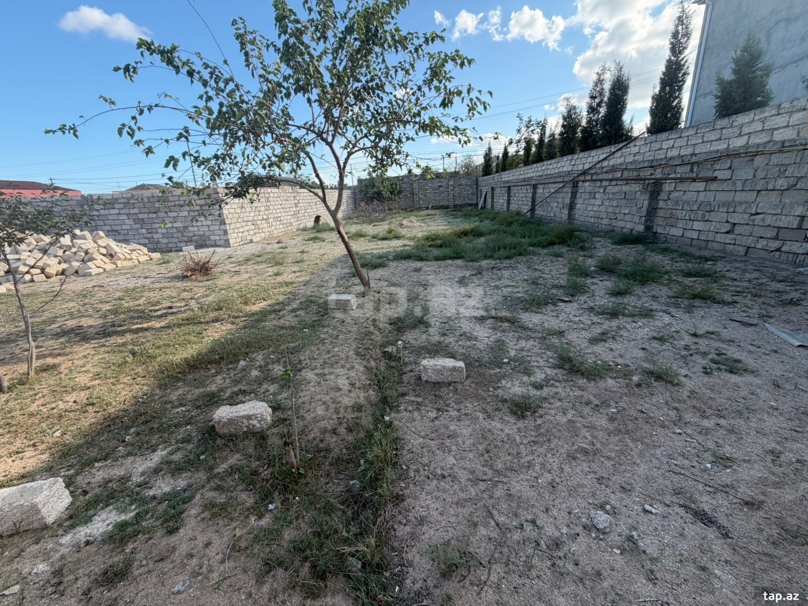 Torpaq satılır, Maştağa, Bakı