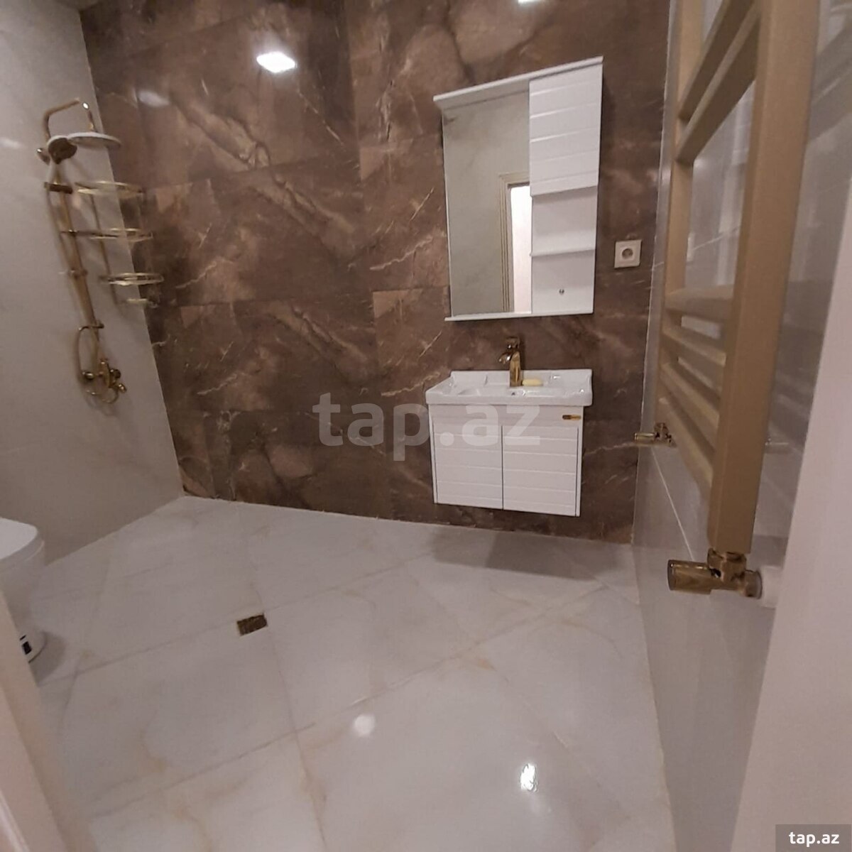2 otaqlı mənzil kirayə verilir, Bakı