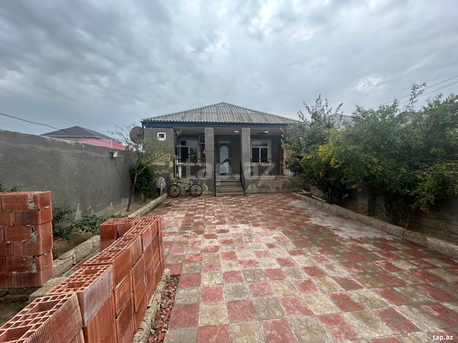 3 otaqlı həyət evi satılır, Binə, Bakı