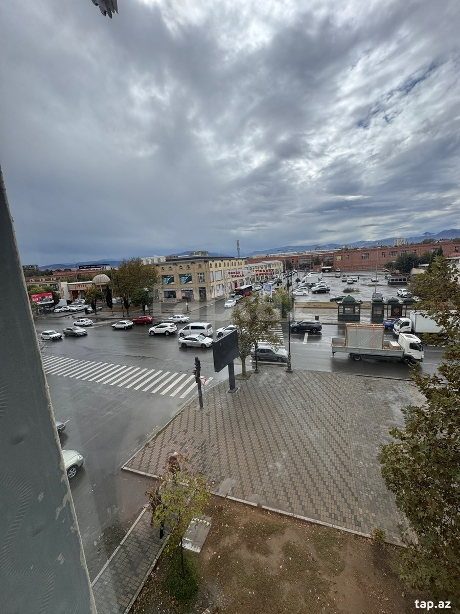 3-otaqlı mənzil kirayə verilir, Gəncə ş., 63 m²