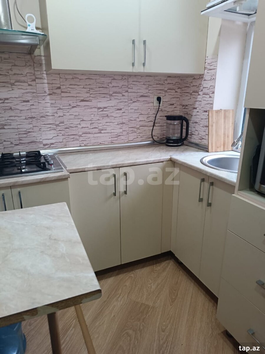 2 otaqlı mənzil satılır, Bakı