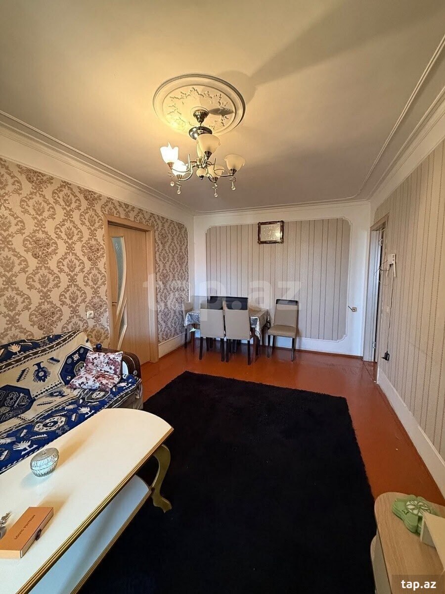 3-otaqlı mənzil kirayə verilir, 8-ci mkr., 60 m²