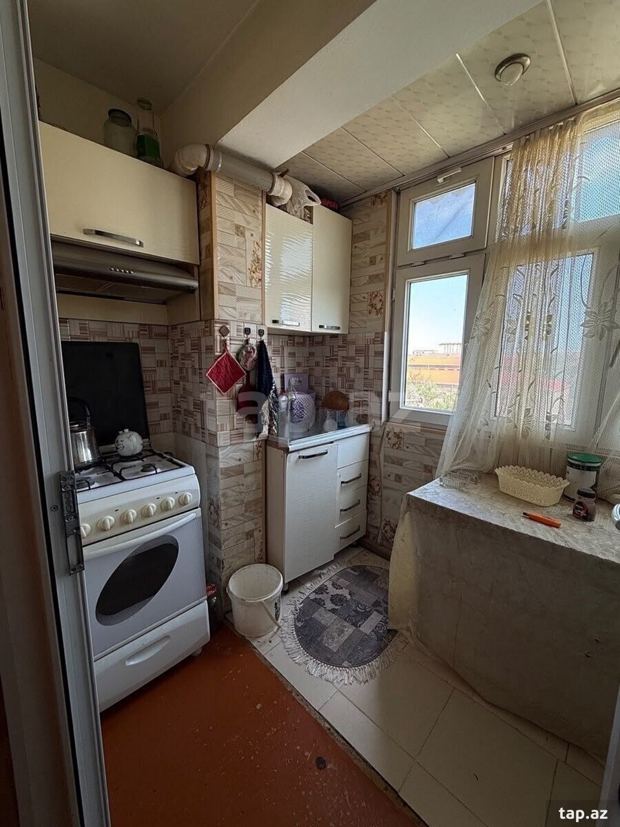 3-otaqlı mənzil kirayə verilir, 8-ci mkr., 60 m²