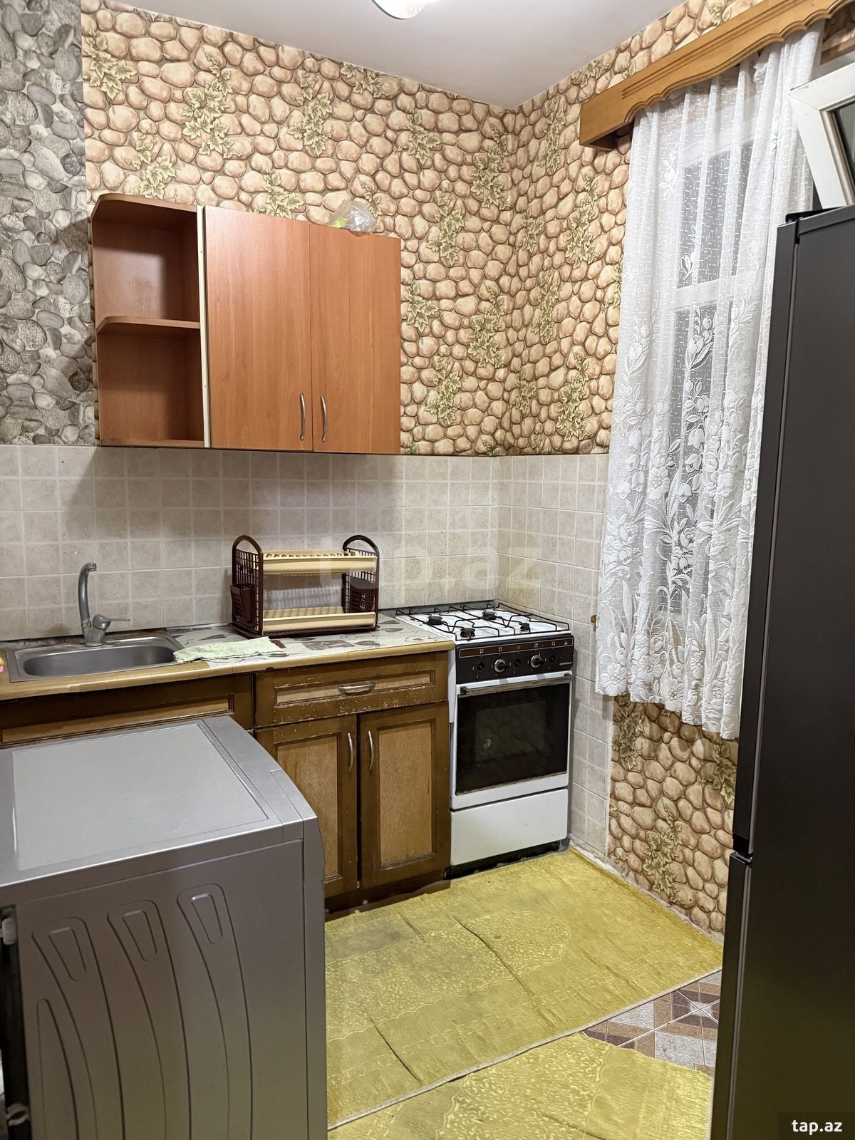 1 otaqlı mənzil kirayə verilir, Bakı
