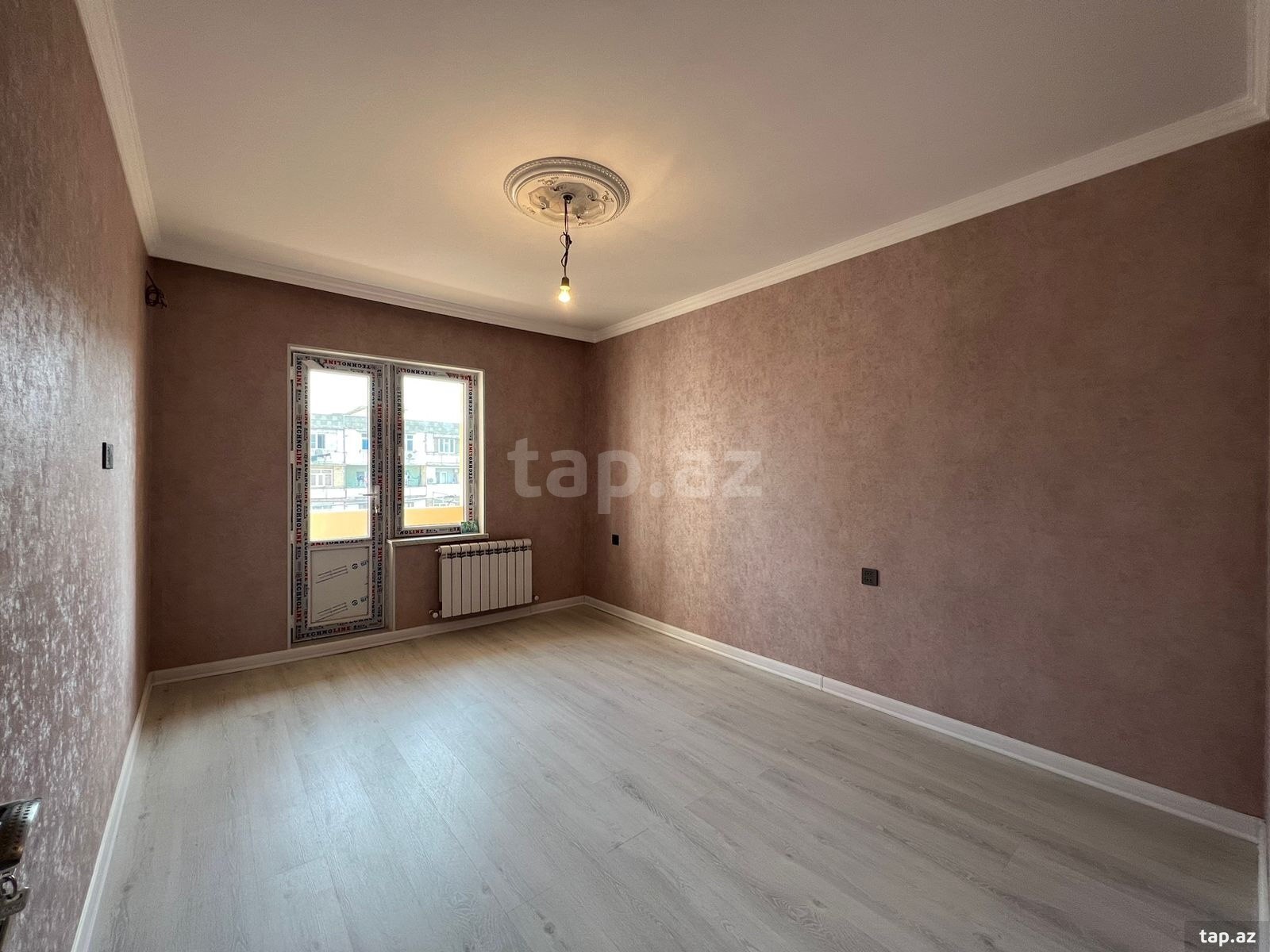 3-otaqlı mənzil kirayə verilir, 8 Noyabr pr., 90 m²