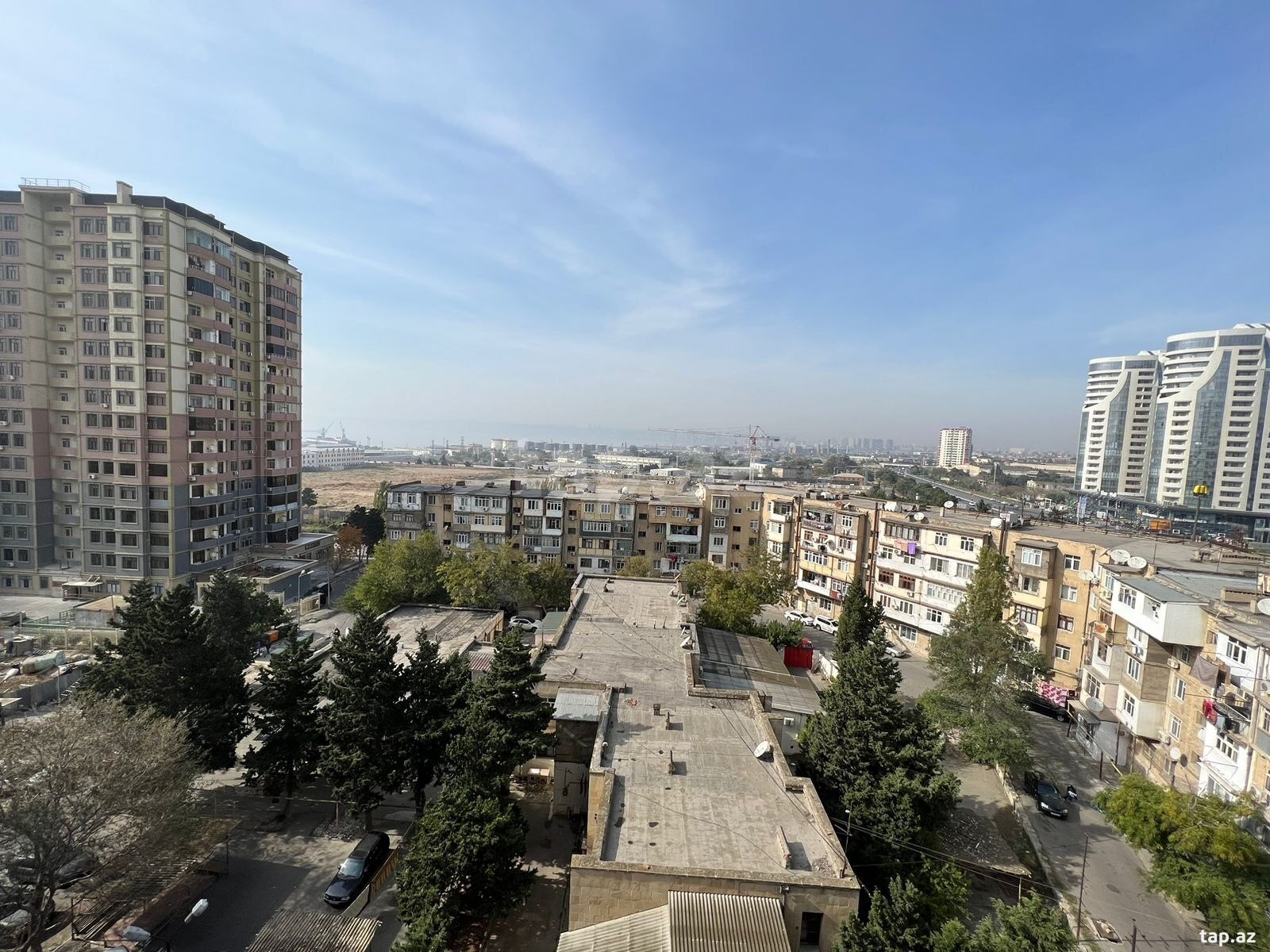 3-otaqlı mənzil kirayə verilir, 8 Noyabr pr., 90 m²