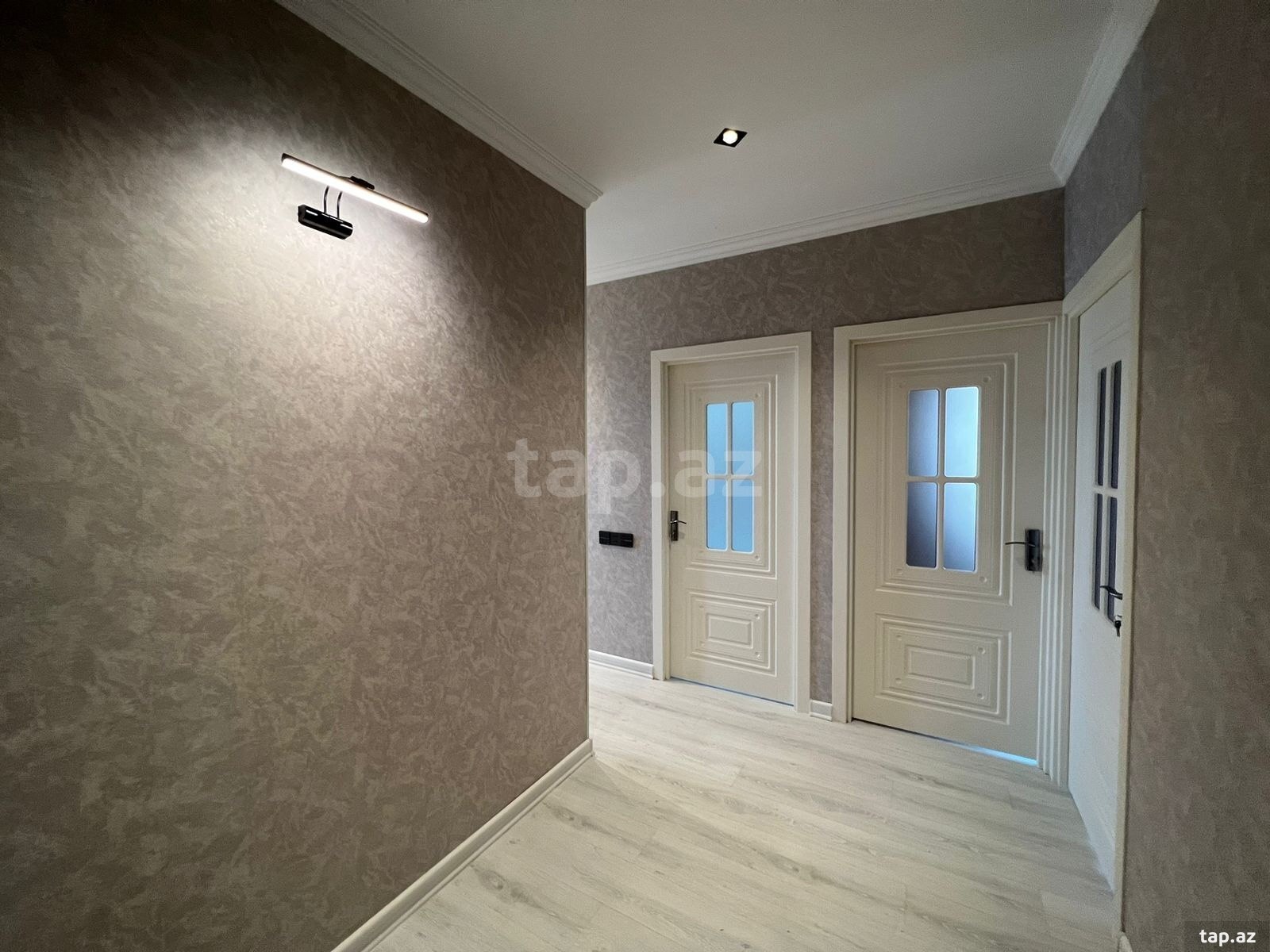3-otaqlı mənzil kirayə verilir, 8 Noyabr pr., 90 m²