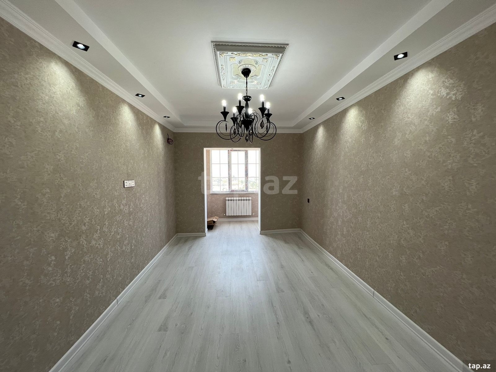3-otaqlı mənzil kirayə verilir, 8 Noyabr pr., 90 m²