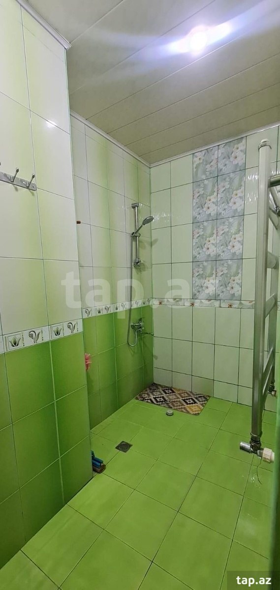 3-otaqlı yeni tikili, Cavadxan küç.32, 140 m²