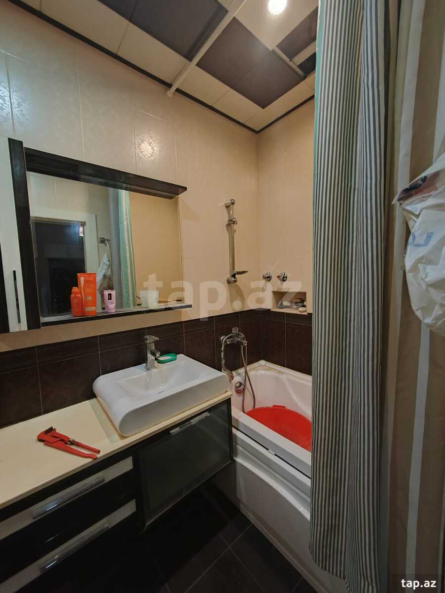2-otaqlı mənzil, 8 Noyabr pr., 56 m²
