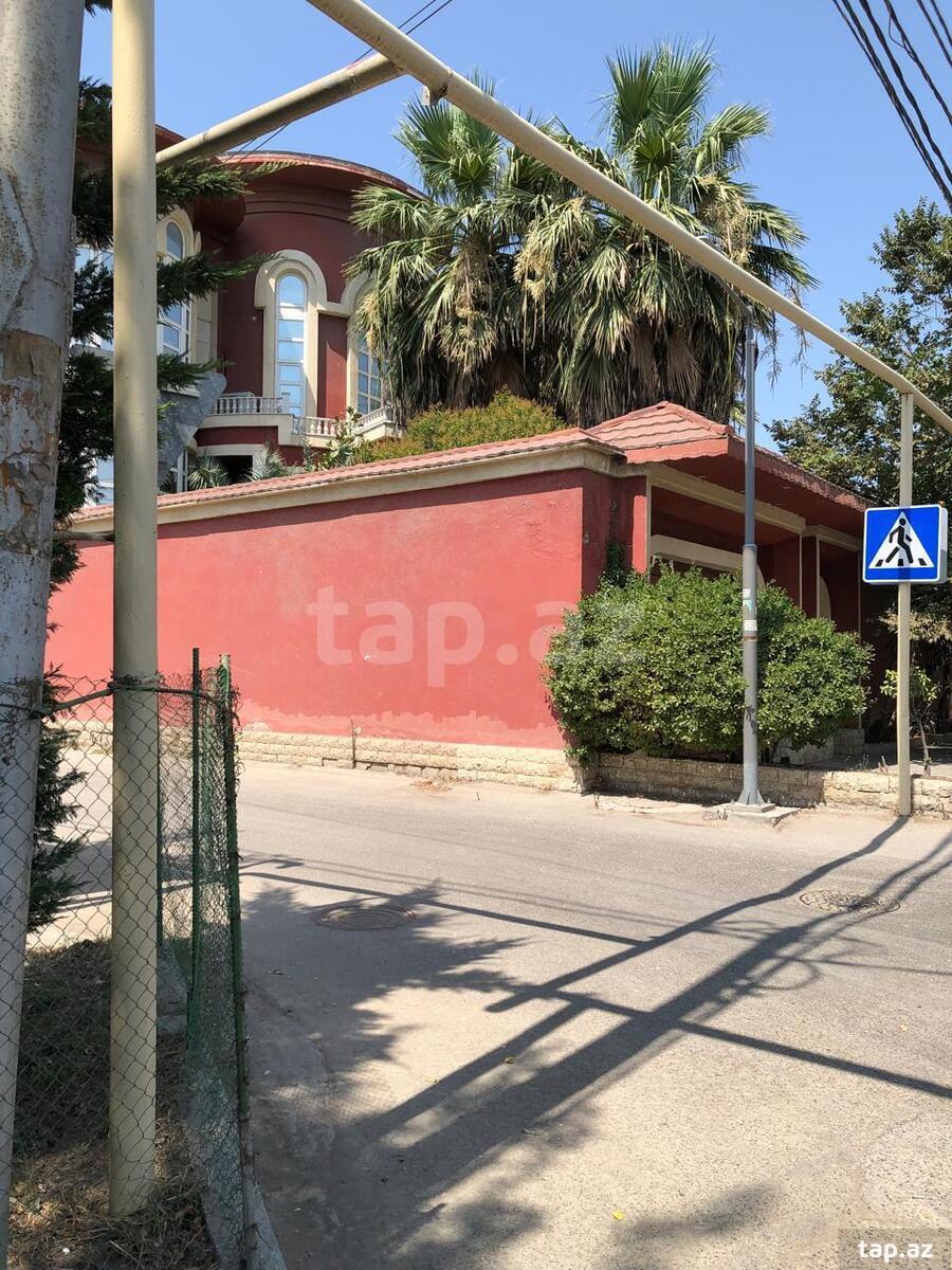 3-otaqlı mənzil, 8 Noyabr pr., 70 m²