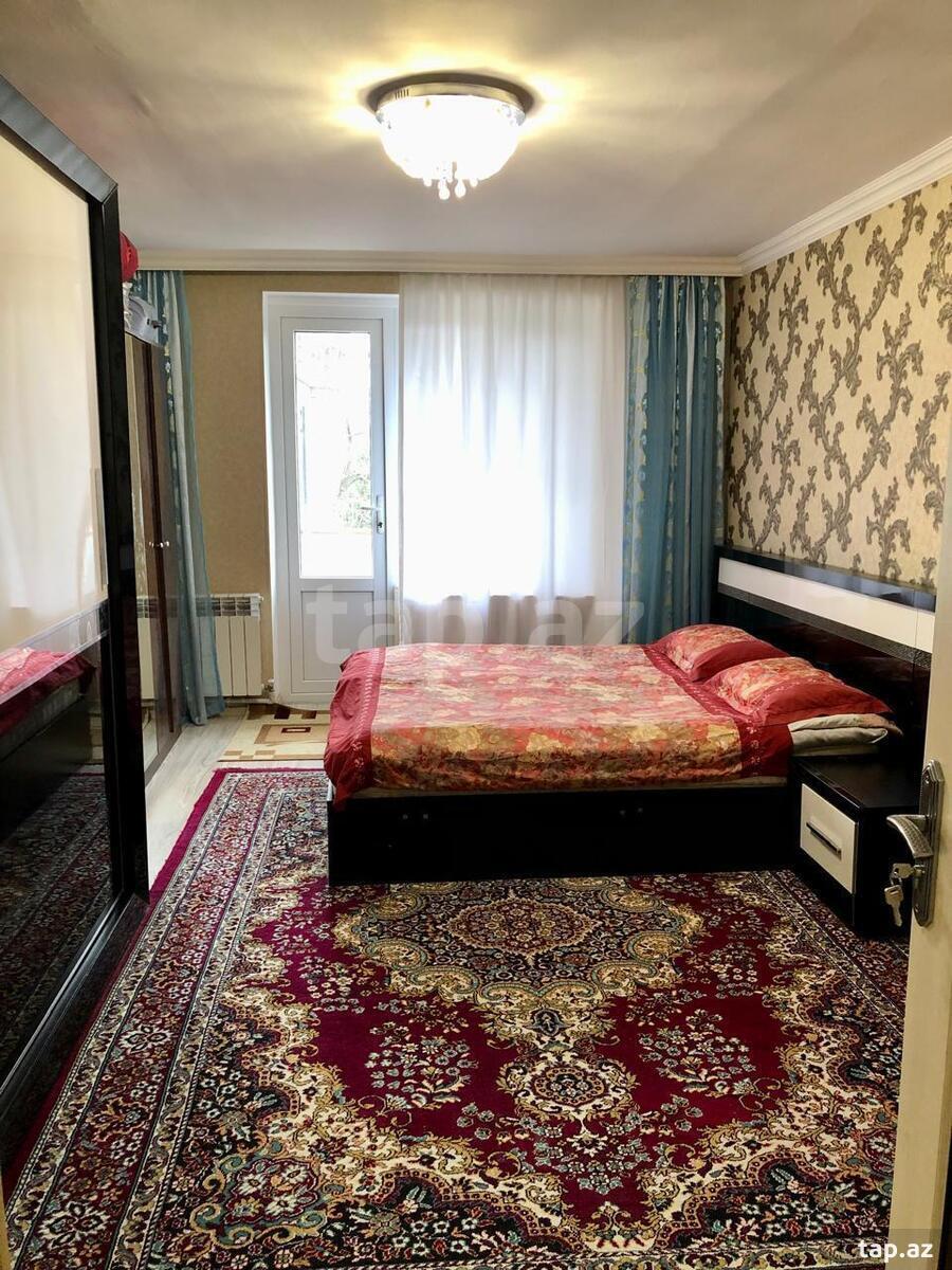3-otaqlı mənzil, 8 Noyabr pr., 70 m²