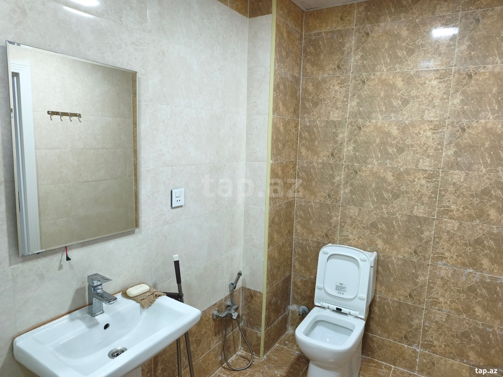 2-otaqlı yeni tikili kirayə verilir, Saray qəs., 60 m²