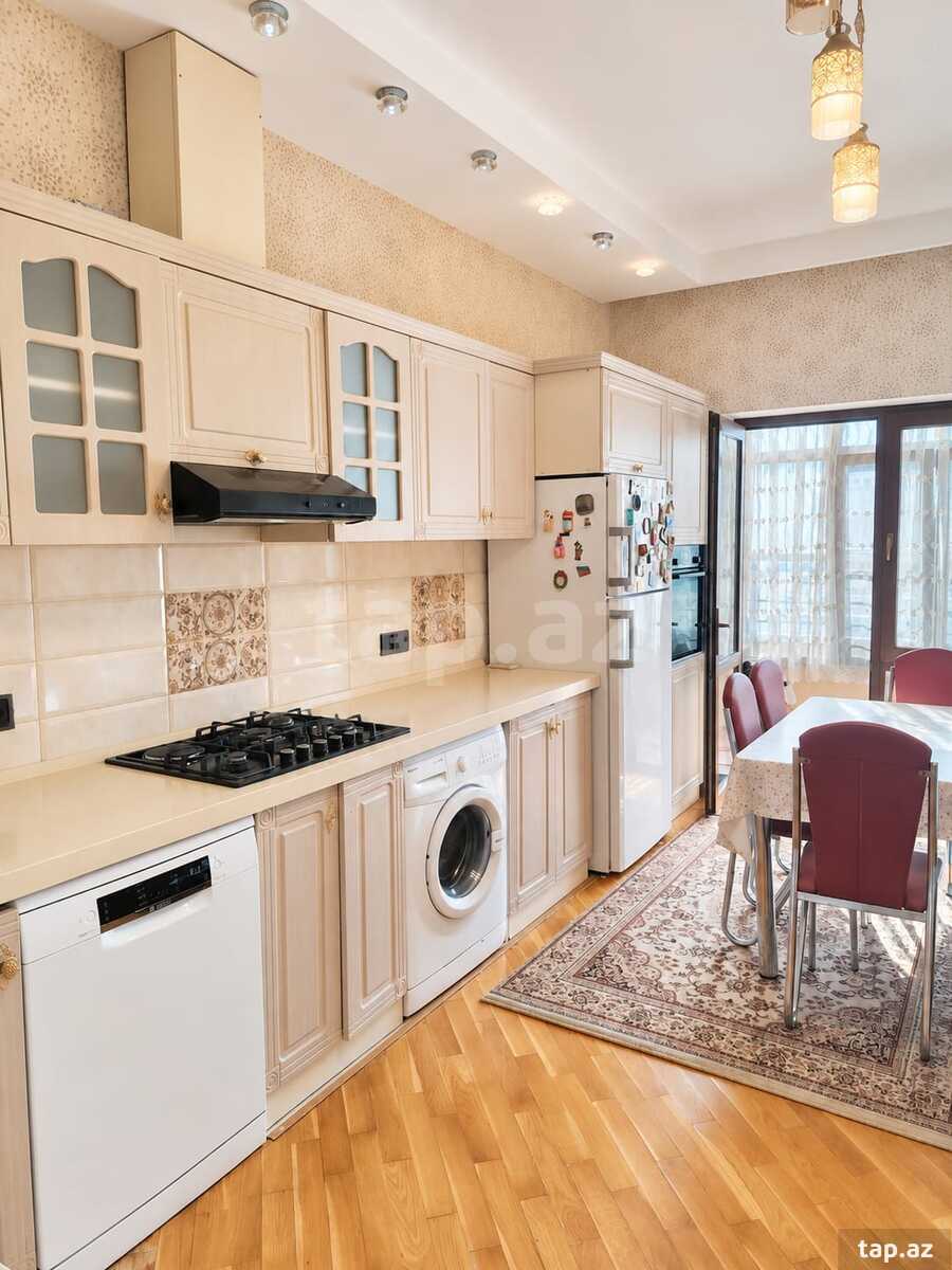2 otaqlı mənzil satılır, Bakı