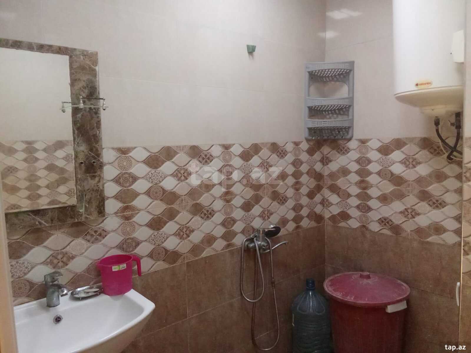 2-otaqlı mənzil kirayə verilir, Qaraçuxur qəs., 40 m²