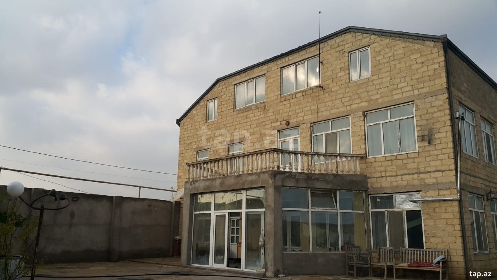 8 otaqlı həyət evi satılır, Maştağa, Bakı