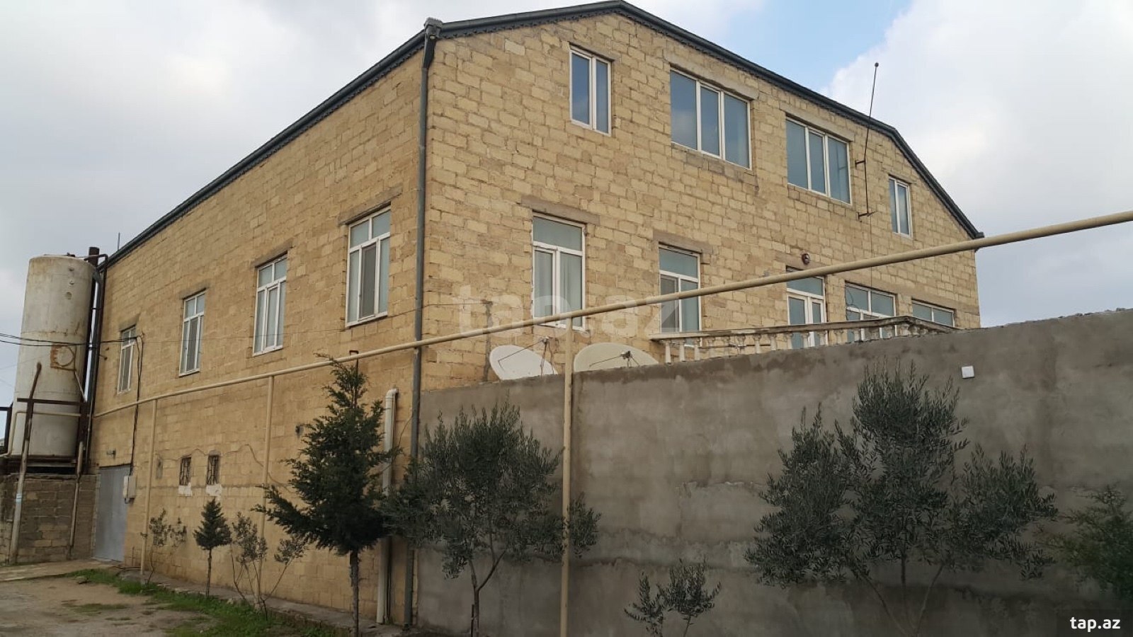 8 otaqlı həyət evi satılır, Maştağa, Bakı